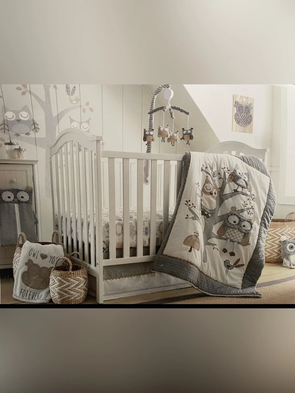 Levtex Night Owl 5Piece Crib Set+Additional crib sheet and 2 changing pad covers